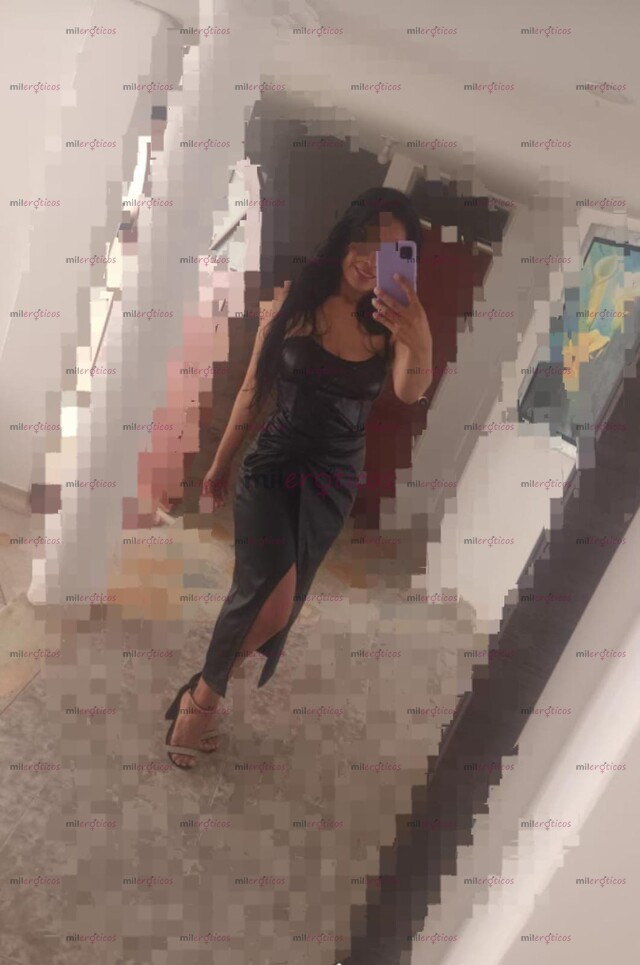 FOTOS DE SOY RECIÉN GRADUADA, DESEO CONOCER TUS ENCANTOS.