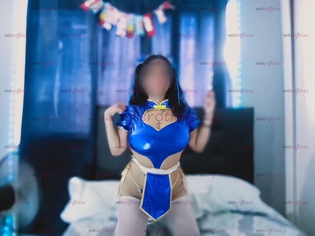 FOTOS DE UNIVERSITARIA TETONA DE TEZ MORENA Y CALIENTE TENGO LUGAR