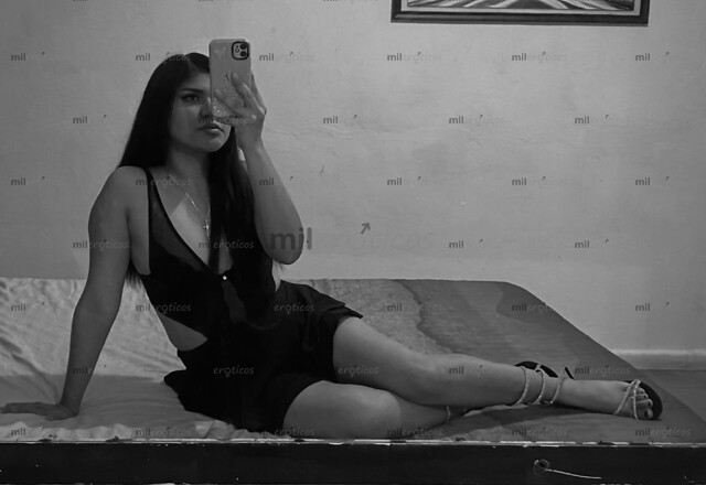 FOTOS DE JOVEN CHICA DELGADA, BONITA Y COMPLACIENTE $1000 UN RÁPIDIN