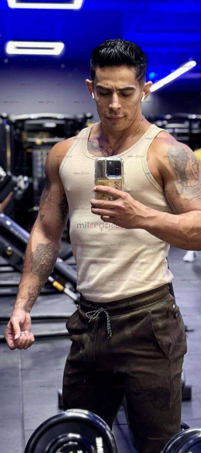 FOTOS DE JOVEN COLOMBIANO SERIO DE GYM VERS ACT, COMPLACIENTE VERGON EN CDMX