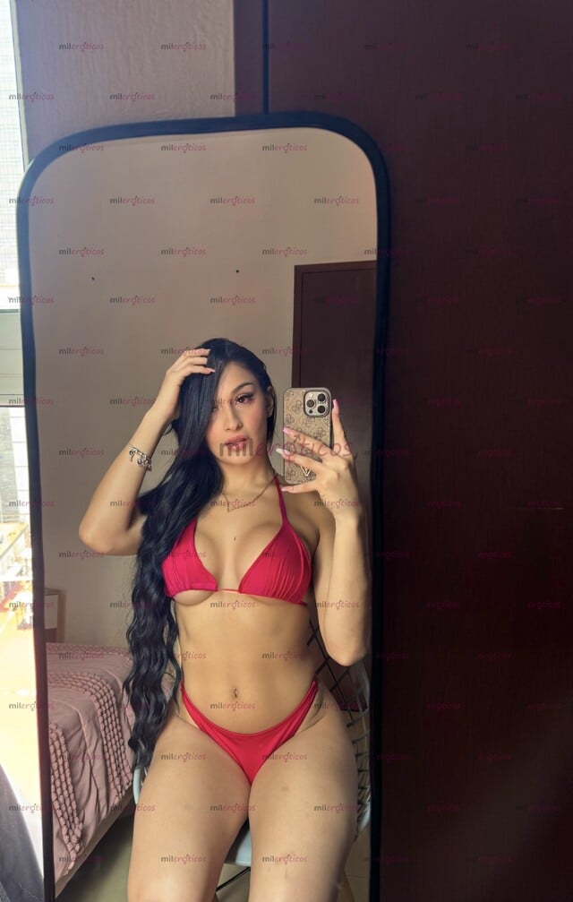 FOTOS DE HERMOSA COLOMBIANA , SERVICIO LUXURY VERGA DE 20CM Y UN CULO GORDO Y APRETADO!!