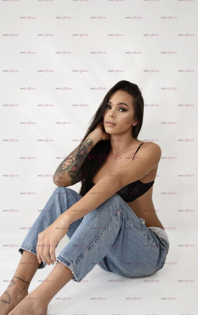 FOTOS DE SEXY CHICA CON GRAN POLLA LECHERA COMPLACIENTE 100% REAL