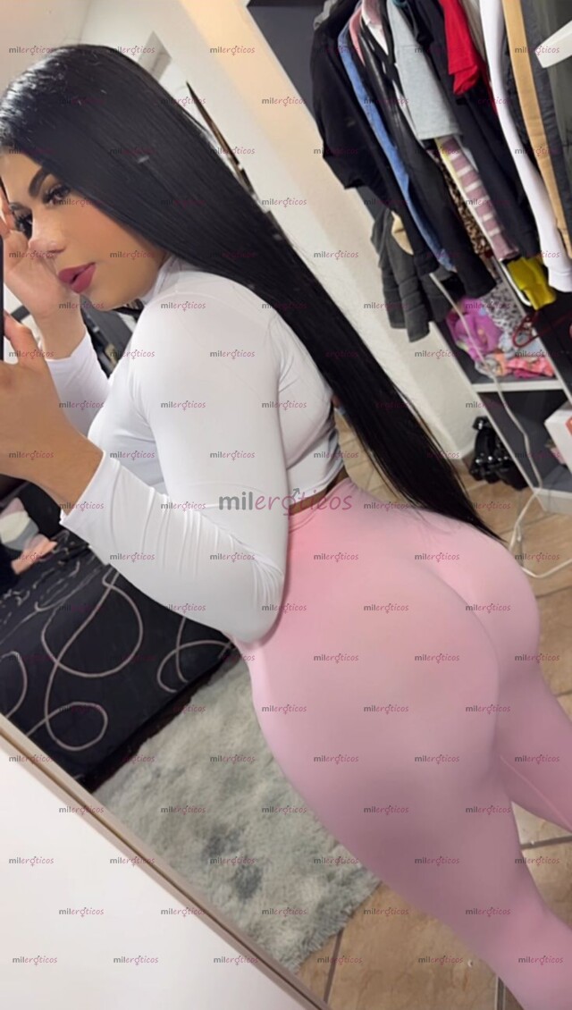 FOTOS DE LA PUTA MÁS CALIENTE CON UN CULOTE MUY AGUANTADOR...