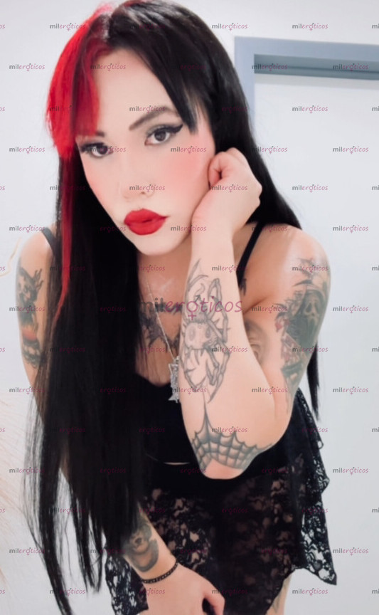 FOTOS DE PAU, TU DIOSA GOTICA TS OSCURA, TRAVIESA Y CON SORPRESA