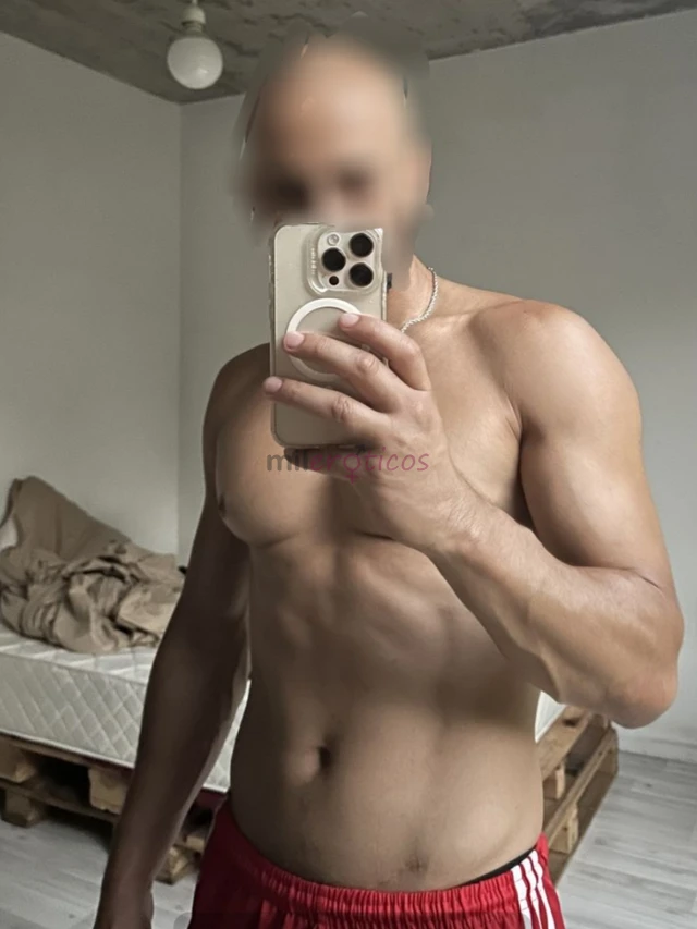 Buscas una experiencia elegante respetuosa y placentera soy un caballero maduro discreto y bien presentado disponible para acompanar a mujeres o parej...