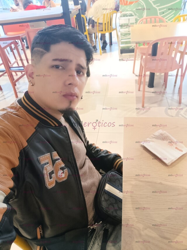 FOTOS DE LECHERO VERGO CON 23CM COMPLACE FETICHES FANTASIAS 24H LLEVADT AL CLIMAX