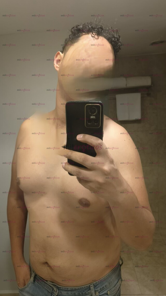 FOTOS DE ESTUDIANTE GORDITO Y COMPLACIENTE PARA HOMBRES