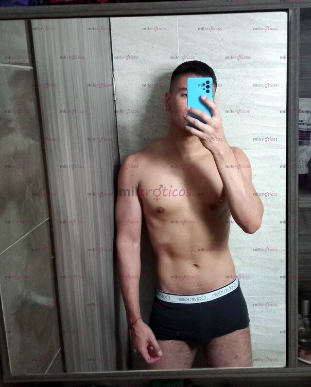 FOTOS DE ACOMPAÑANTE JOVEN UNIVERSITARIO PARA MASAJES Y ALGO MÁS...