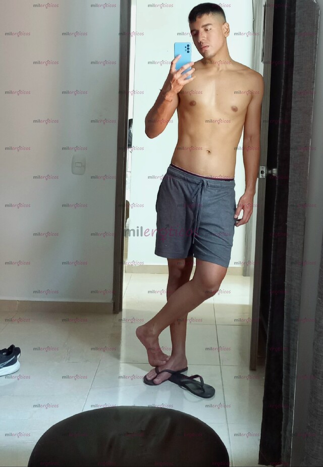 FOTOS DE ACOMPAÑANTE JOVEN UNIVERSITARIO PARA MASAJES Y ALGO MÁS...