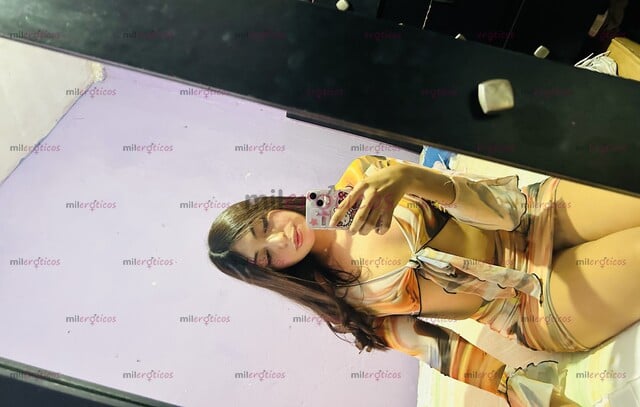 FOTOS DE ZOEE RICA NENA INTER FEMENINA CON UNA RICA VERGA LLENA DE LECHE PARA TI