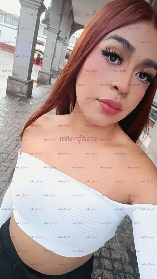 FOTOS DE FEMENINA,CALIENTE OLIENDO MUY RICO PARA RECIBIRTE EN LENCERÍA CON UNA VERGA RICA