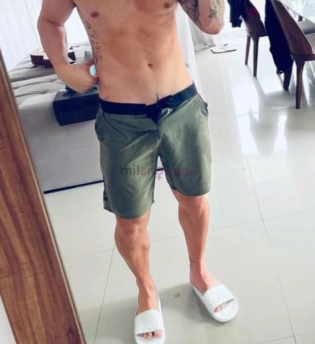 Ola me chamo felipe sou massoterapeuta e depilador atendo com sexo bem feroz e gostoso fotos no whatsapp amp nao tenho local atendo somente domicilio...