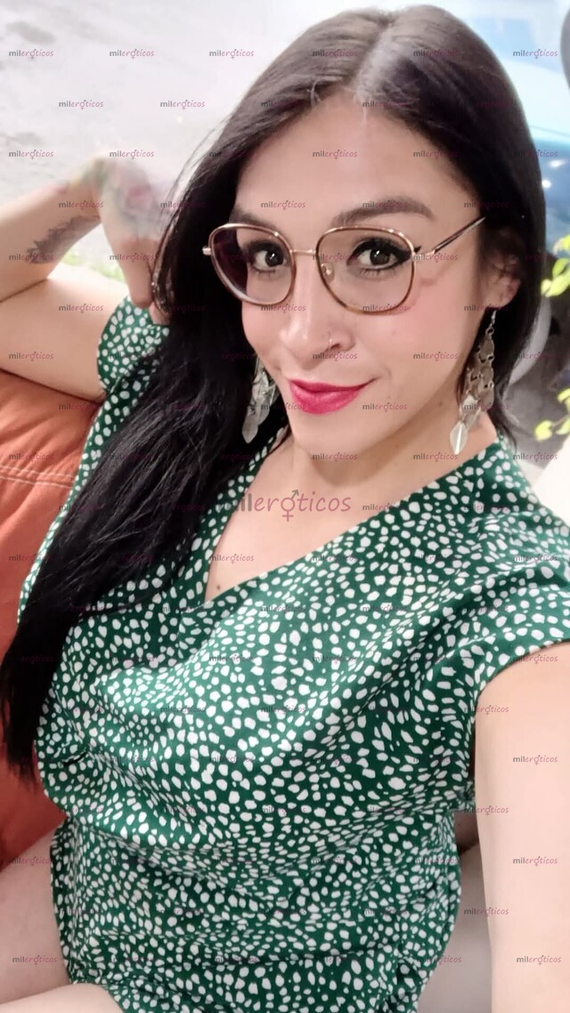 FOTOS DE SOY ELIZABETH LA PELINEGRA MÁS CALIENTE Y COMPLACIENTE DE LA RED,LLAMAME PAPI