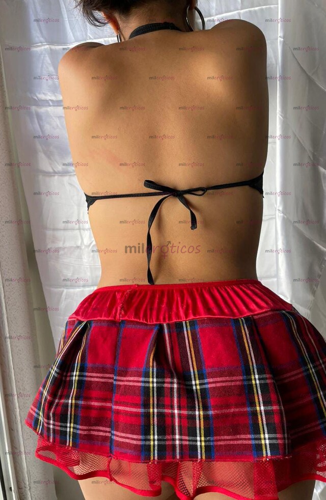 FOTOS DE HOLA AMOR SOY NICOL CHICA CON MUCHAS GANAS DE SACARTE TU LECHITA