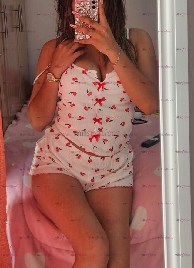 FOTOS DE HOLA MI AMOR SOY LIZ TENGO 24 AÑOS Y SOY MUY COMPLACIENTE BEBE ME ENCANTA EL SEX