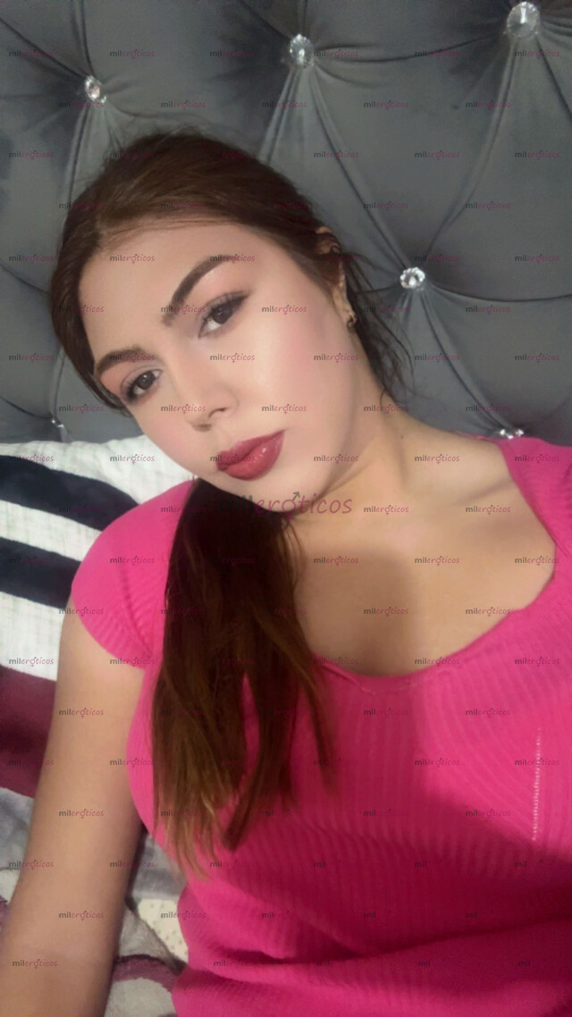 FOTOS DE FEMENINARUBY SABROSA Y APRETADITA CON UN CARAMELO DELICIOSO DISPUESTO A SER TUYO