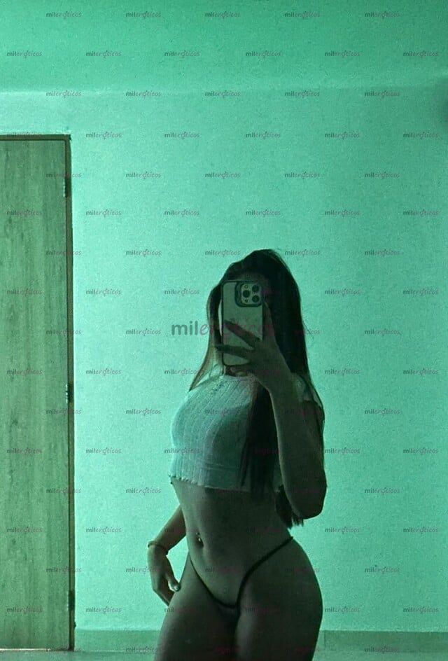 FOTOS DE HOLA AMOR ME LLAMO AVRIL, 19 AÑITOS EN EL SUR DE CALI