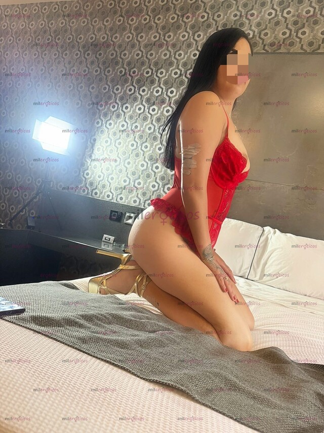 FOTOS DE PERRITA SUPER CALIENTE INICIANDO MUY CACHONDA