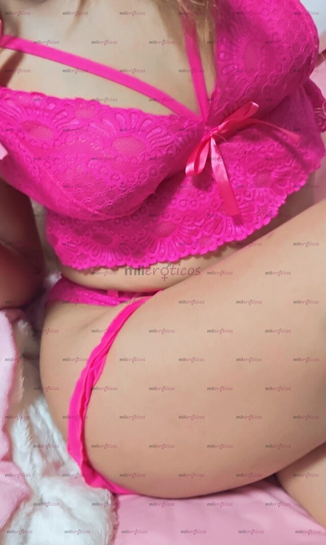 FOTOS DE SOY LIZ UNA BEBE LLENA DE GANAS DE QUE ME COJAS BIEN RICO BEBE...