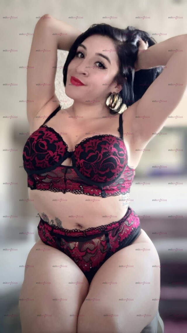 FOTOS DE SOLO ESTE FIN SUPER PROMO PARA QUE DISFRUTES CON LA PELINEGRA MÁS CALIENTE