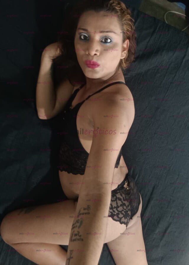 FOTOS DE NIÑA TRANS TRAVIESA Y AMOROSA MUY RICA EN LA CAMA