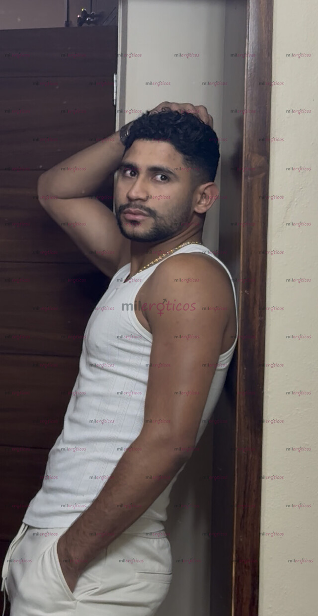 FOTOS DE JOVEN, VENEZOLANO 24 AÑOS DOTADO, VARONIL, DIVERTIDO CON LUGAR