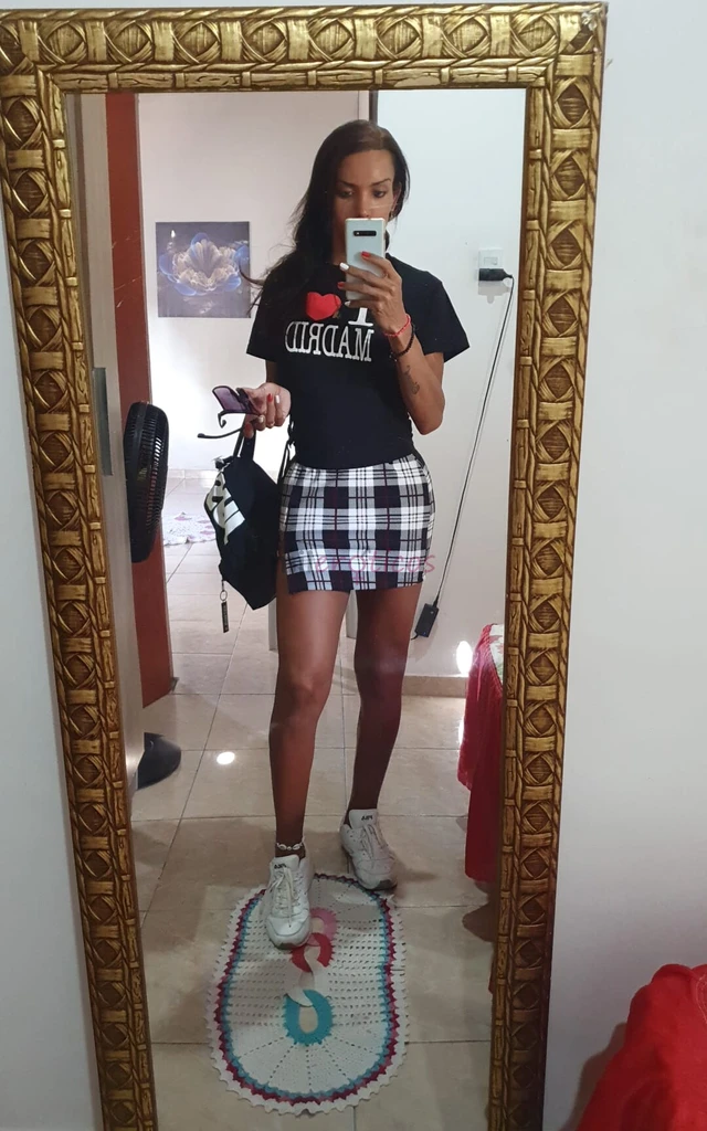Ola sou aliny duany estou uma por curta temporada na cidade em saojosedemipibu sou alta 1 74 120 de peitos operados perfeitos amp bronzeada dotada 18...