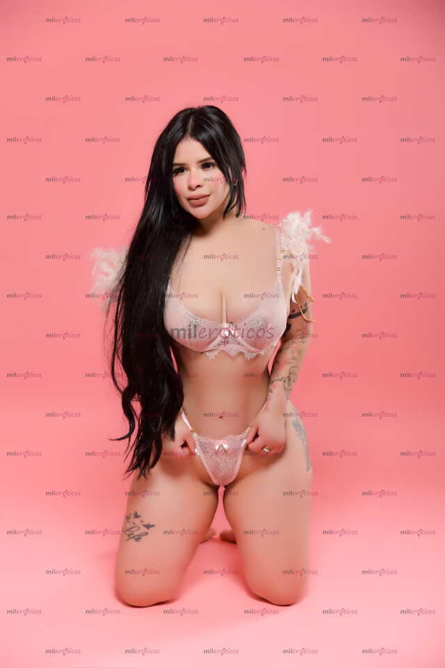 FOTOS DE ARI MILLER VENEZOLANA CHAPARRITA VOLUPTUOSA SÚPER ELEGANTE Y CACHONDA