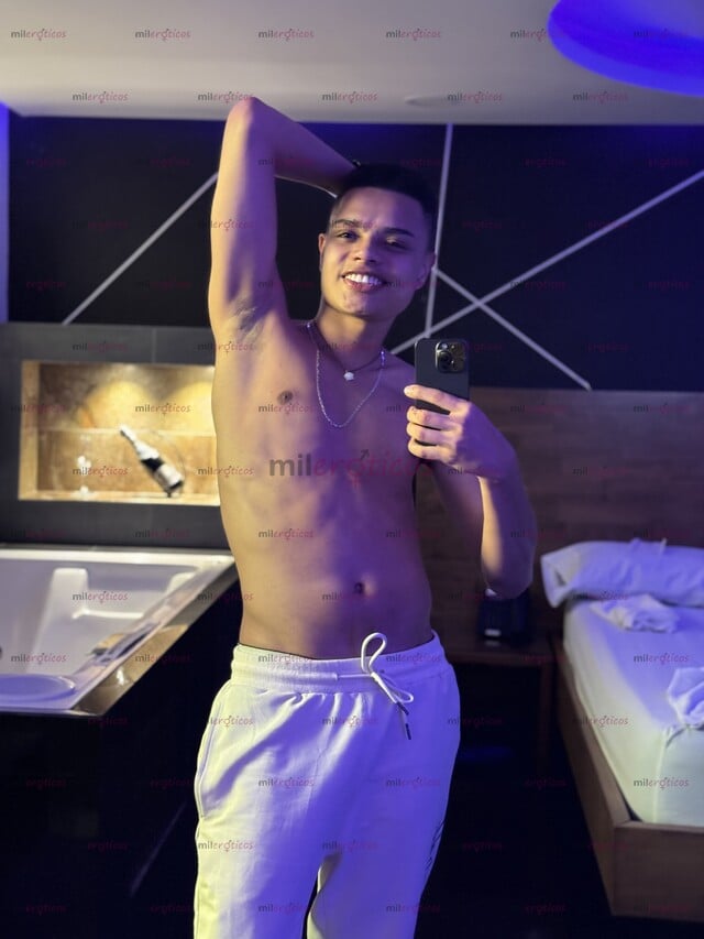 FOTOS DE NUEVO POR AQUÍ, GENTE SERÍA Y INTERESANTE