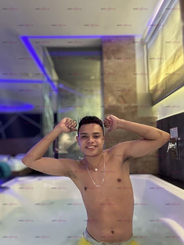 FOTOS DE NUEVO POR AQUÍ, GENTE SERÍA Y INTERESANTE