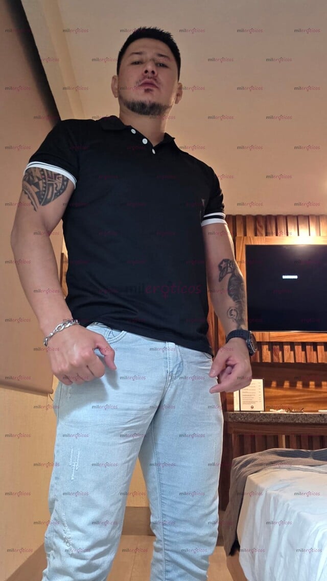 FOTOS DE VATO 100% NORTEÑO CALIENTE, MORBOSO CON MUY BUENA VERGA LISTO PARA DETONARTE