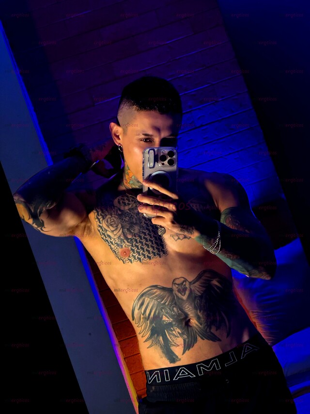 FOTOS DE MYKE UN COLOMBIANO TATUADO POR POCOS DIAS