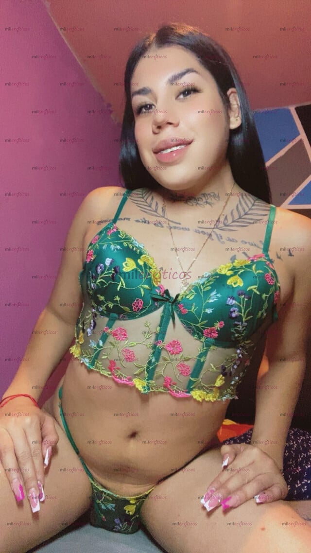 FOTOS DE HOLA SOY KAROL BUSCAS UN CULO APRETADO AQUÍ ESTOY DISPONIBLE PARA TI
