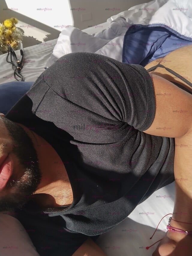 FOTOS DE TRIGUEÑO DOTADO DE CULO Y VERGA AGUANTADOR BIEN CALIENTE