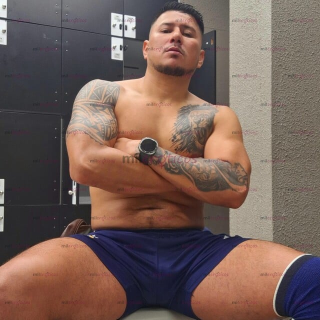 FOTOS DE VATO 100% NORTEÑO CALIENTE, MORBOSO CON MUY BUENA VERGA LISTO PARA DETONARTE