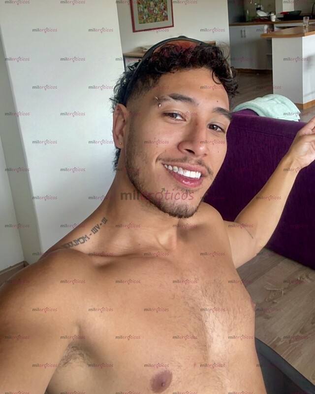 FOTOS DE MACHO COLOMBIANO COMPLACIENTE SERIO Y MUY CALIENTE