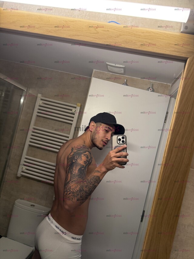 FOTOS DE MACHO COLOMBIANO COMPLACIENTE SERIO Y MUY CALIENTE