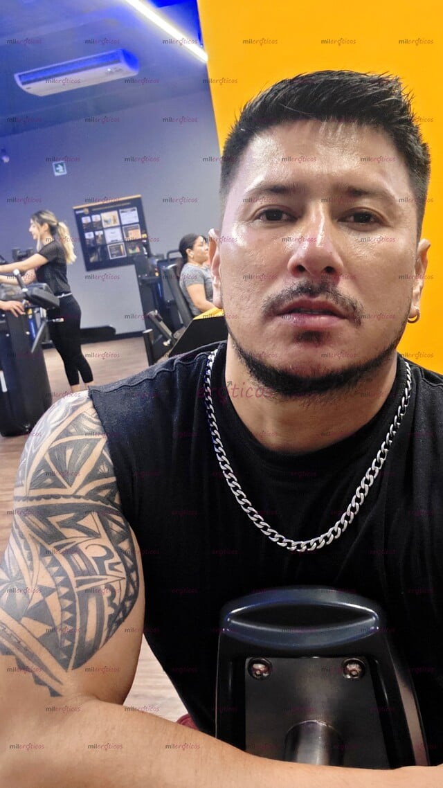 FOTOS DE VATO 100% NORTEÑO CALIENTE, MORBOSO CON MUY BUENA VERGA LISTO PARA DETONARTE