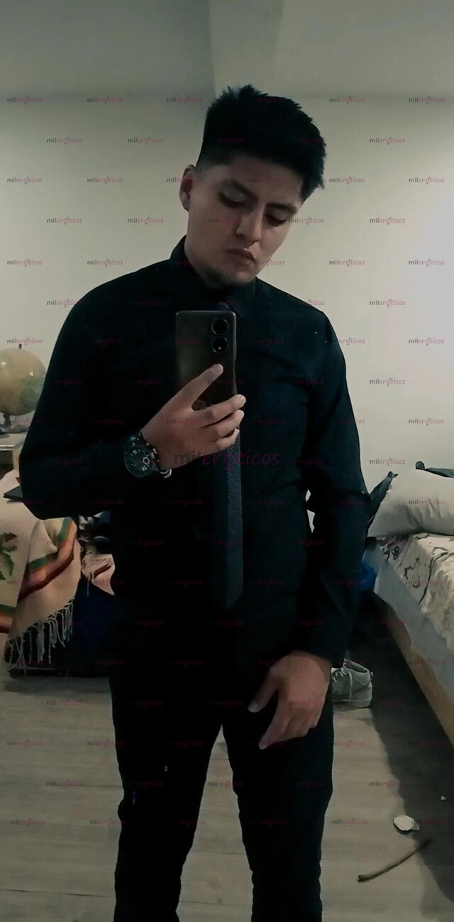 FOTOS DE COLÁGENO CACHONDO CON GANAS DE DARTE MASAJE EN TODO