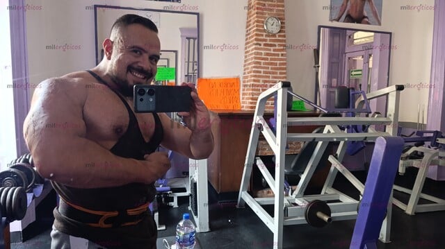FOTOS DE DANTE ALCALÁ AHORA MÁS MAMADO!! MACHO VIRIL FISICOCULTURISTA ESCORT MUSCLEWORSHI