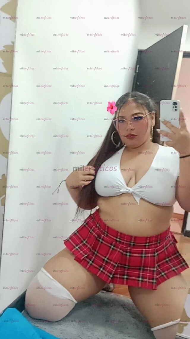 FOTOS DE SALOME TE OBSEQUIO UN RICO MASAJE CON MIS SENOS ENORMES DOMICILIO 100K 1H