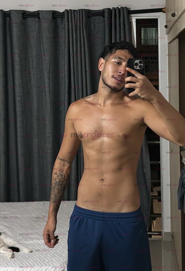 FOTOS DE COLOMBIANO, CON BUEN CULO Y BUENA VERGA VARONIL DISPONIBLE