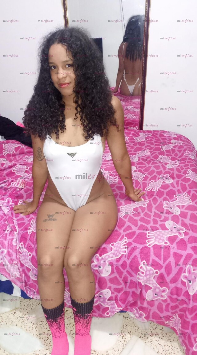 FOTOS DE RICA MICHELL TRAVIEZA PARA PASARLA RICO SOY BIEN CALIENTE TE ESPERO AMOR