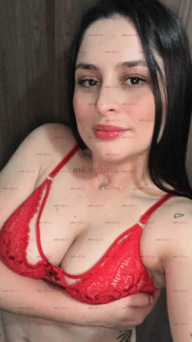 FOTOS DE HOLAA MI AMOR ME LLAMO LAURA SOY COLOMBIANA HERMOSA Y MUY EXTROVERTIDA HÁBLAME!!