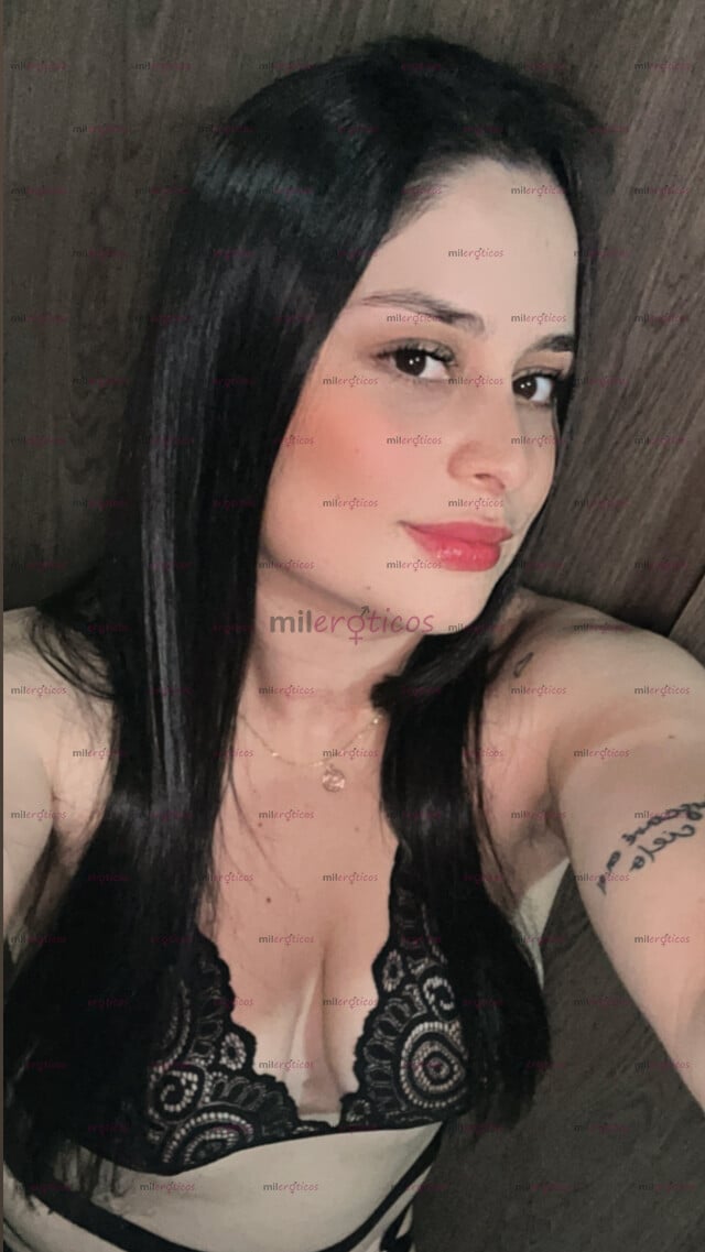 FOTOS DE HOLAA MI AMOR ME LLAMO LAURA SOY COLOMBIANA HERMOSA Y MUY EXTROVERTIDA HÁBLAME!!