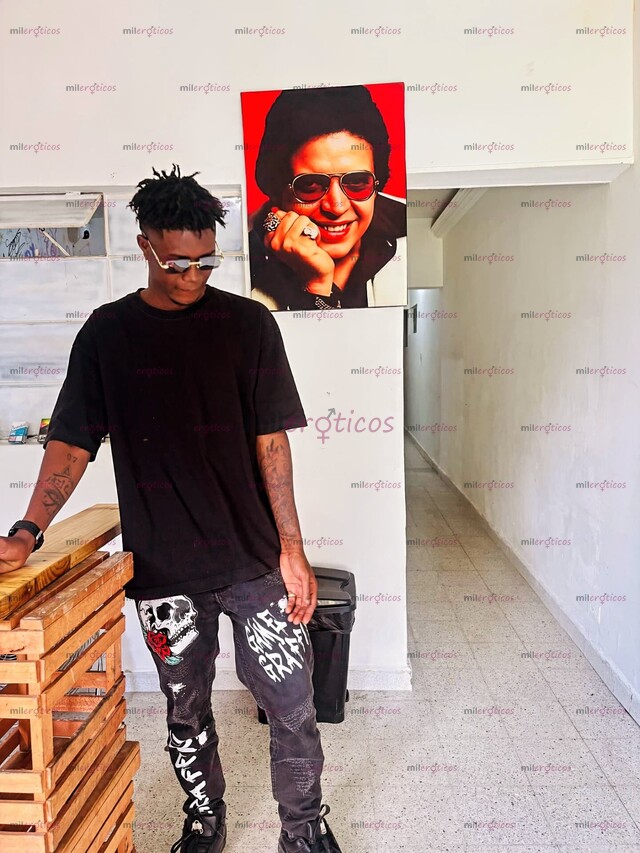 FOTOS DE ANDRES, CHICO COMPLACIENTE VERGA DE INFARTO 1.90CM DE ALTURA