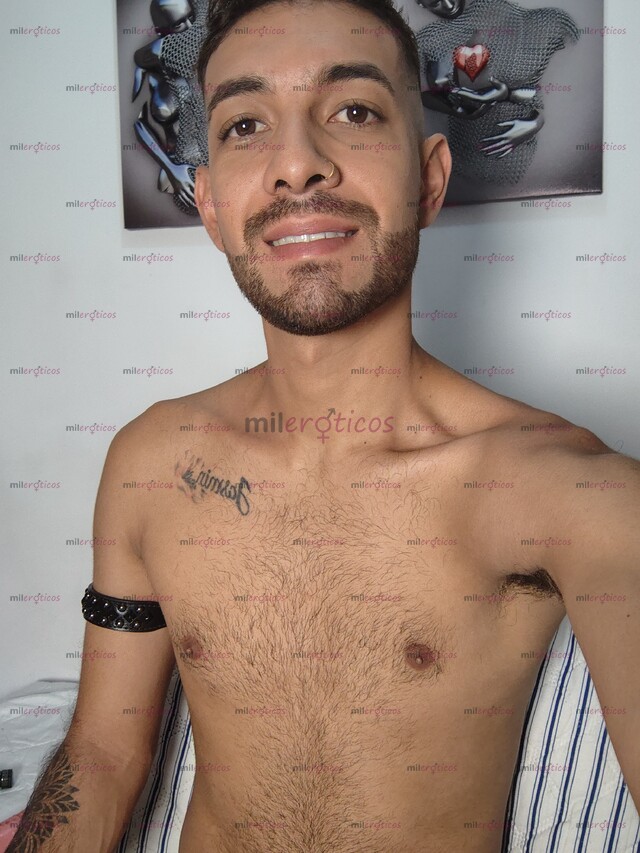 FOTOS DE SUMISO, COMPLACIENTE, Y MUY CALIENTE, VERSÁTIL PASIVO. SOLO WHATSAPP!