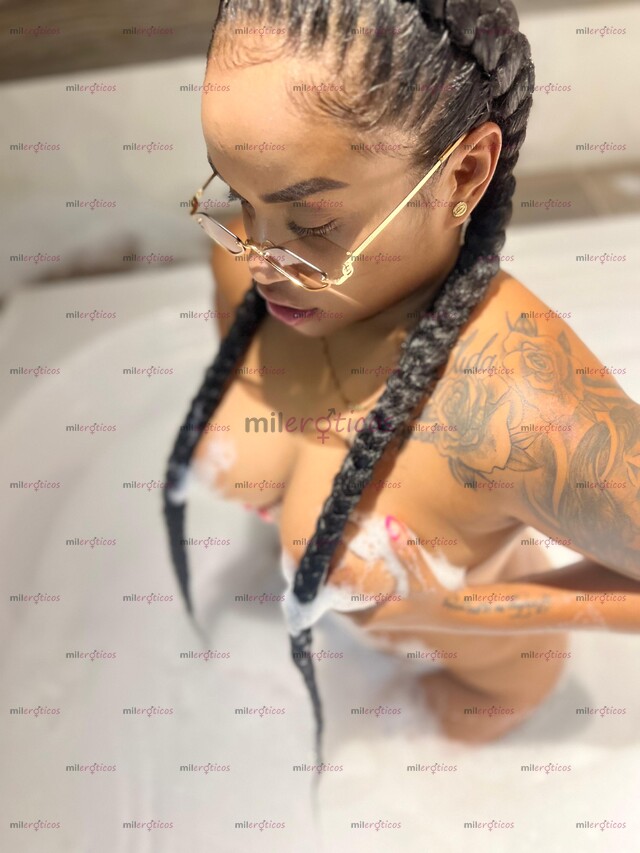 FOTOS DE HOLA SOY MANUELA HERMOSA MORENA CALIENTE DISPUESTA A COMPLACER TUS DESEOS