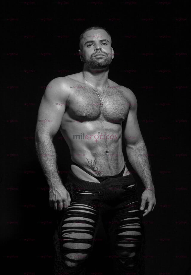 FOTOS DE VENEZOLANO CALIENTE DISPONIBLE PARA COMPLACERTE VEN A DISFRUTAR