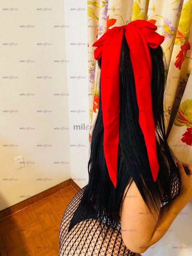 FOTOS DE NENA CURVY MUY COMPLACIENTE Y CACHONDA LISTA PARA SER TU PUTITA FAVORITA